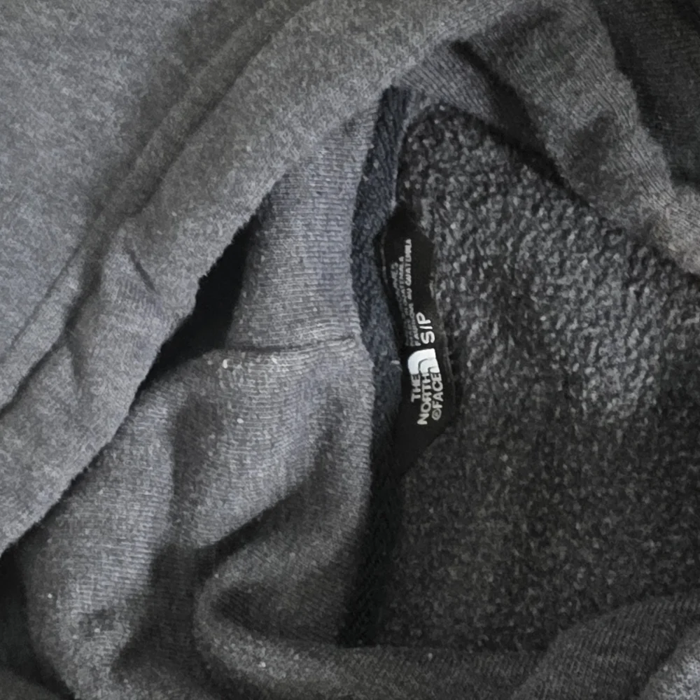 The North Face Men's Americana Tri-Blend Hoodie Dark Grey Small